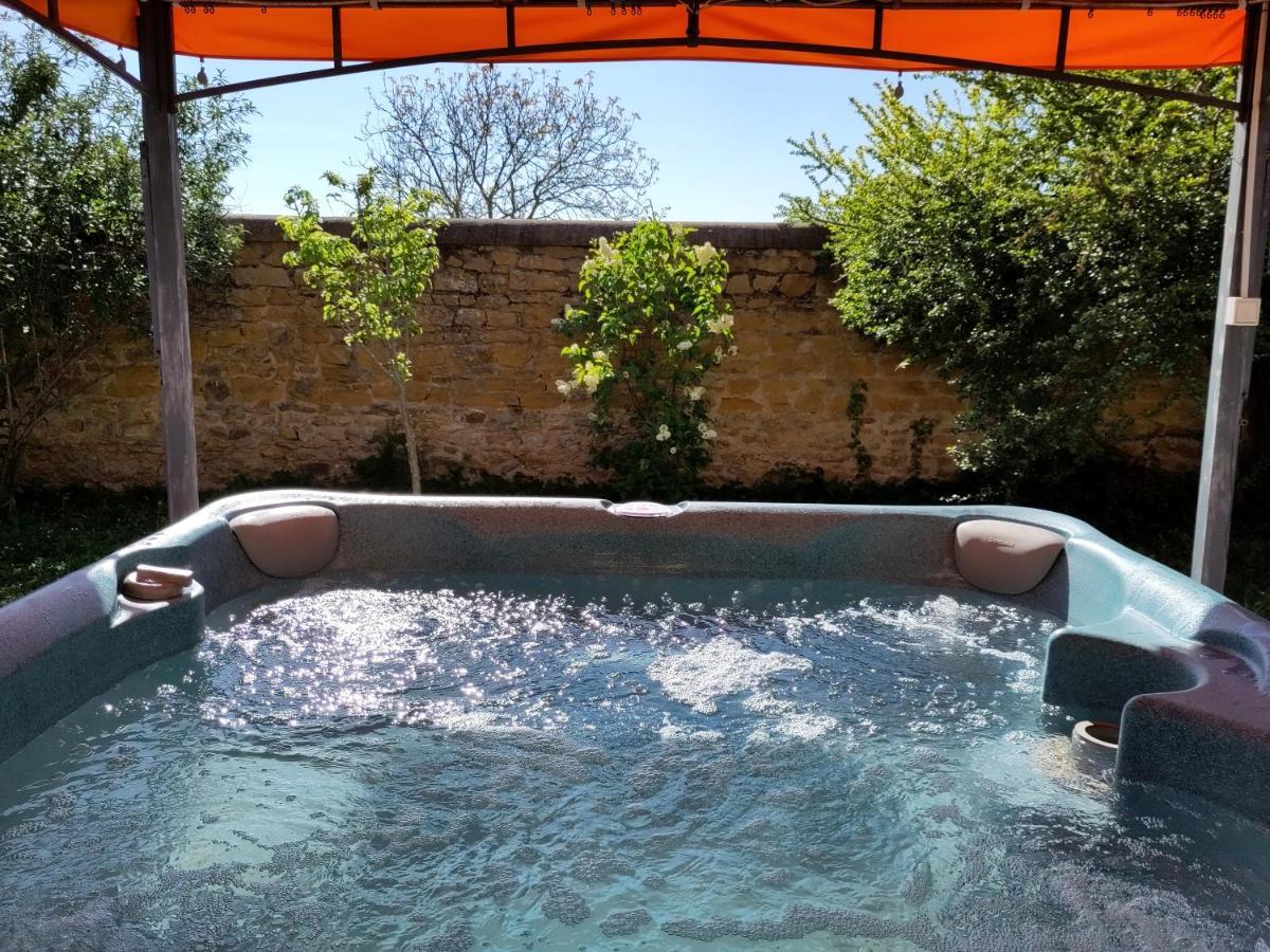 Le Clos Du Cher En Beaujolais Saint-Germain-Nuelles Bagian luar foto