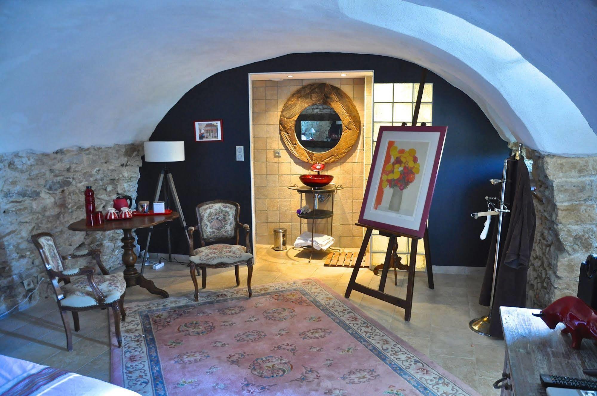 Le Clos Du Cher En Beaujolais Saint-Germain-Nuelles Bagian luar foto
